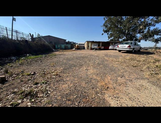 1,780M² BUSINESS FOR SALE IN MERRIVALE